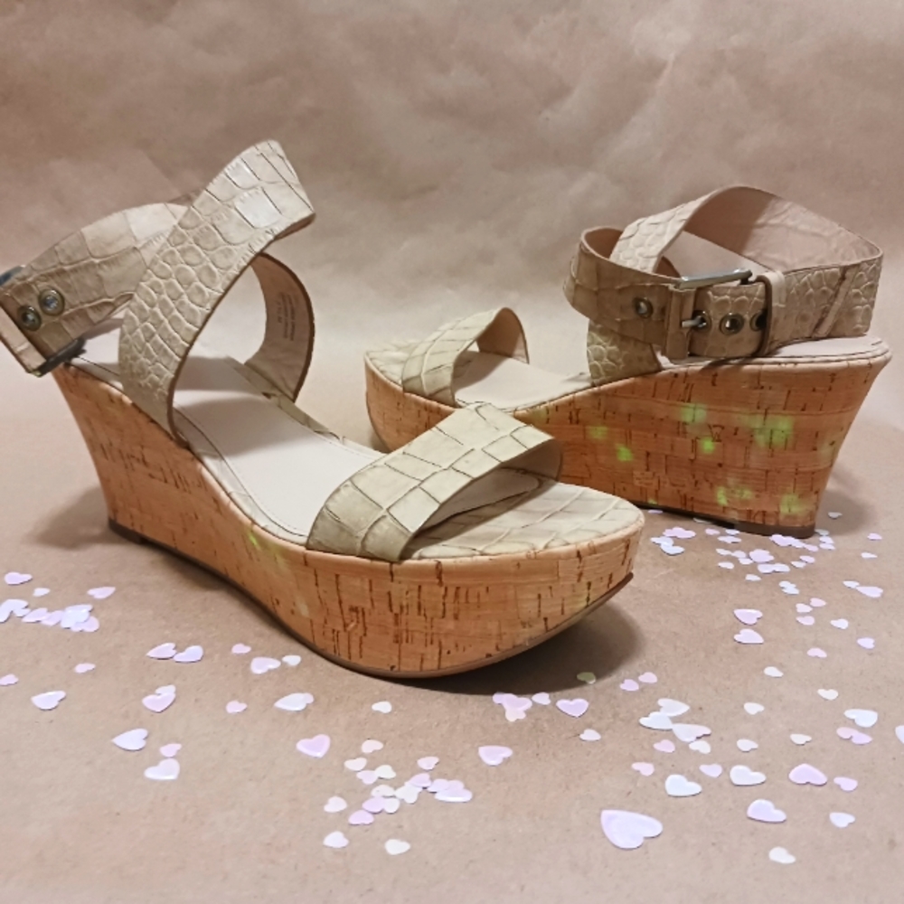 VIA SPIGA"EXTACY"Embossed Croc Platform Wedges